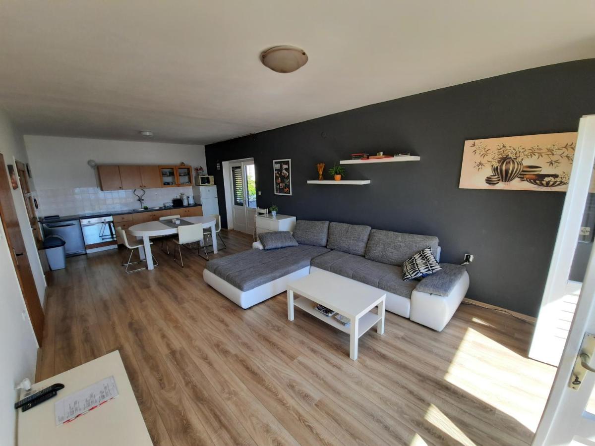 Sea View Nona Apartment 크리크베니카 외부 사진